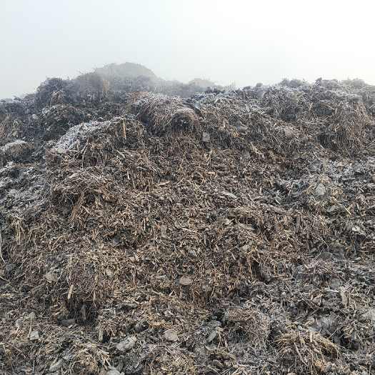 中肥发酵中草渣高温蒸煮消毒可做种植花卉营养土