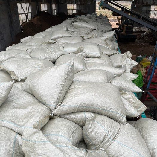 有机栽培土选择指南 营养土轻质土腐殖土对比-松松肥园艺土