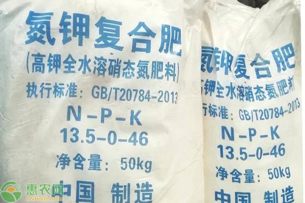 复合肥100斤价格及选购窍门解析-松松肥园艺土